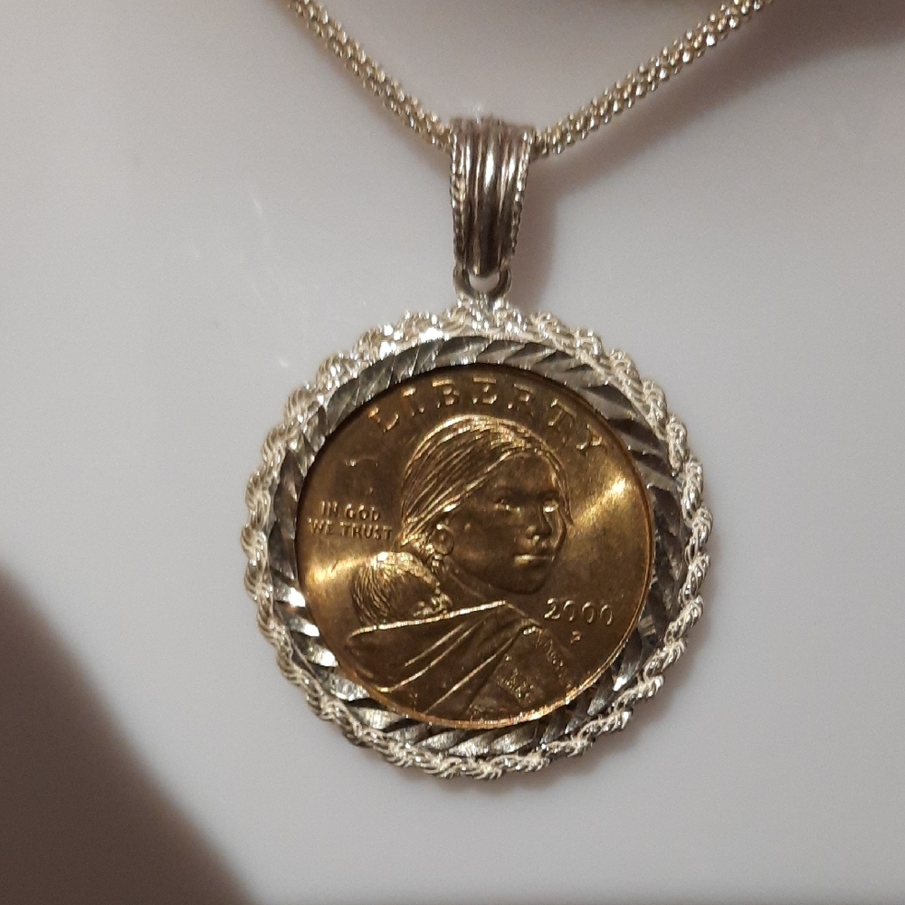Genuine USA SACAGAWEA ONE DOLLAR COIN Pendant Necklace Solid Sterling Silver